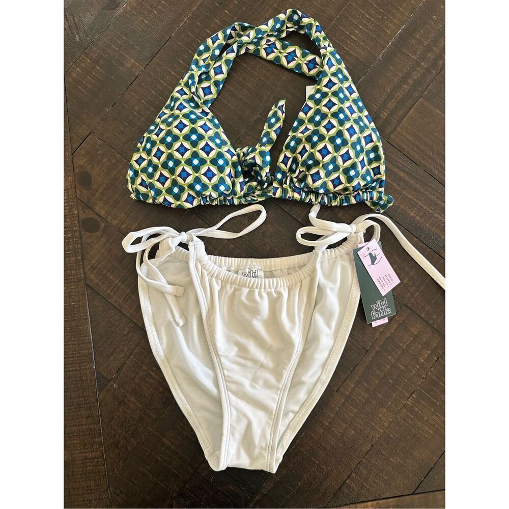 Target Brands Green and White Classic Tie Side Bikini Set Size Small New